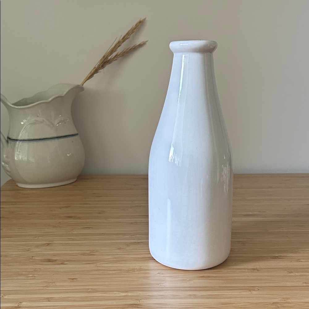 Vintage Beauceware Canada Ceramic Milk Bottle 4239
